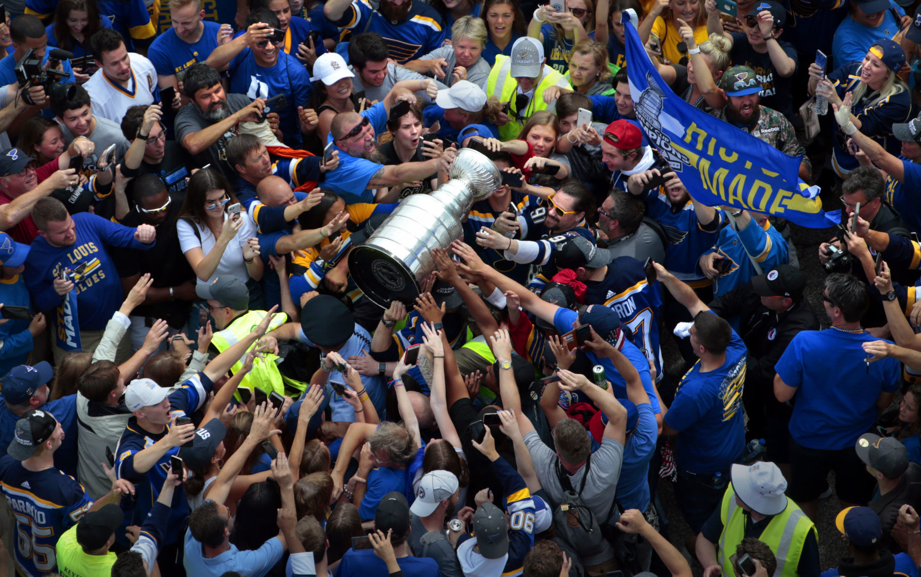 Blues fans parade like champions as St. Louis Blues capture first Stanley Cup